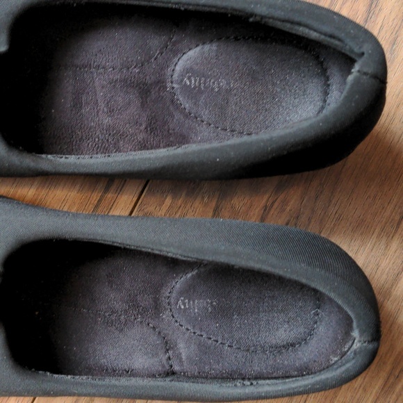 Some sensibility black slip on wedge shoes - Picture 6 of 8